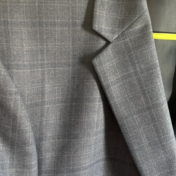 Jos A Banks blue plaid wool jacket size 52R - Picture 2 of 3